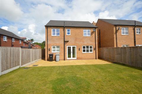 4 bedroom detached house to rent, Pulford Road, Arclid