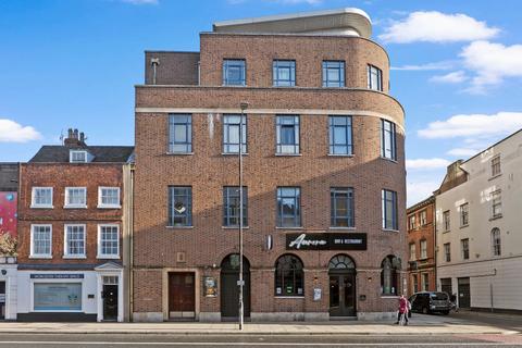 1 bedroom flat for sale, Flat 15, 18 Foregate Street, Worcester.  WR1 1DN