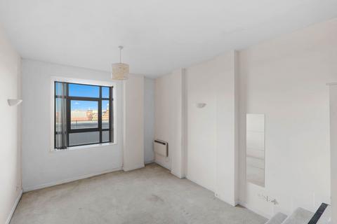 Flat 15, 18 Foregate Street, Worcester, WR1 1DN