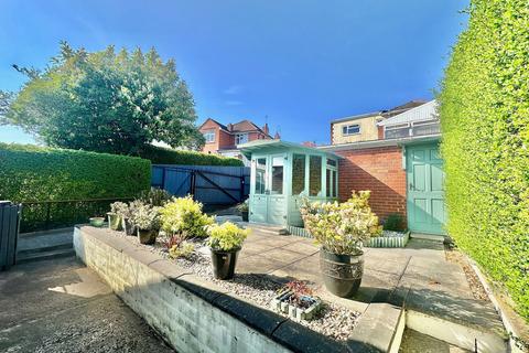 Garden Bungalow Garden Walk, Dudley, DY3 2NR