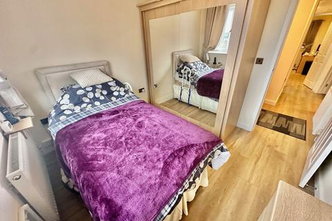 Garden Bungalow Garden Walk, Dudley, DY3 2NR