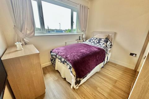 Garden Bungalow Garden Walk, Dudley, DY3 2NR