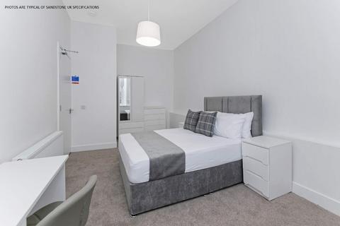 2 bedroom flat to rent, Benalder Street, Glasgow, G11