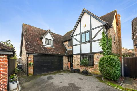 5 bedroom detached house for sale, Ayletts, Broomfield, Chelmsford, Essex, CM1