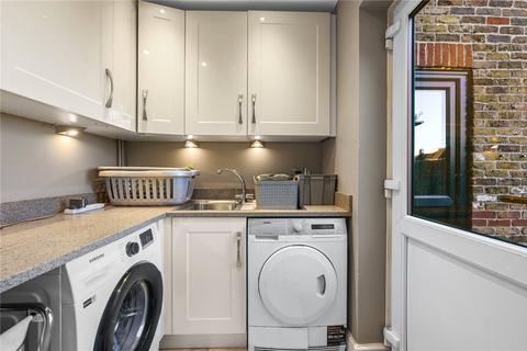 16 Ayletts, Broomfield, Chelmsford, CM1 7LE