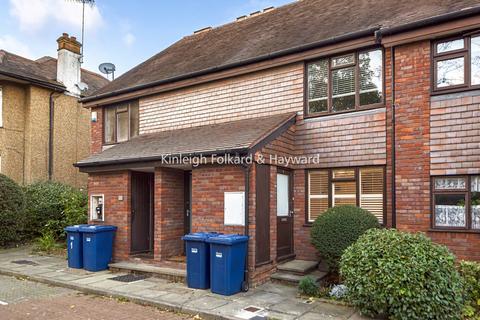 1 bedroom maisonette to rent, Copwood Close London N12