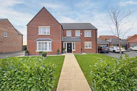 5 bedroom detached house for sale, Tulip Close, Wynyard, TS22