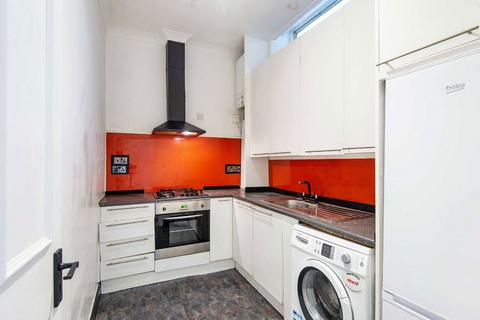 2 bedroom flat to rent, Glengall Road, London NW6