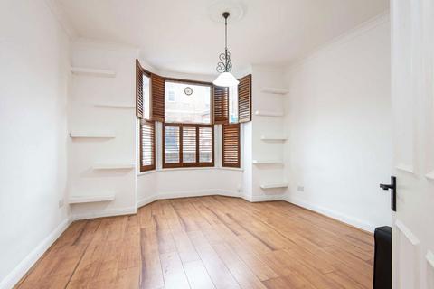 2 bedroom flat to rent, Glengall Road, London NW6