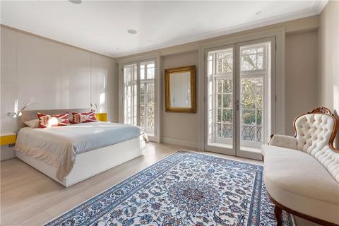 undefined, Holland Park Avenue, Holland Park, W11