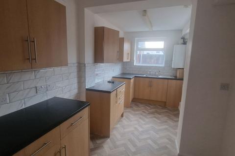 3 bedroom terraced house to rent, Snowberry Road, Liverpool