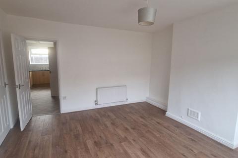 3 bedroom terraced house to rent, Snowberry Road, Liverpool