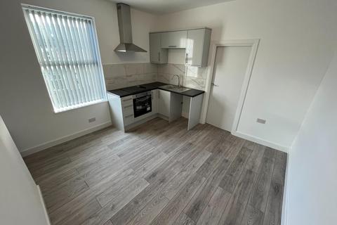 1 bedroom flat to rent, Shobnall Street, Burton-On-Trent, DE14