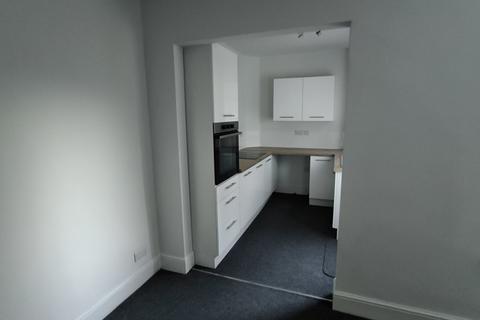 3 bedroom terraced house to rent, Withens Avenue, Sheffield S6