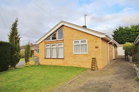 2 bedroom detached bungalow for sale, Manor Road, Ducklington, OX29