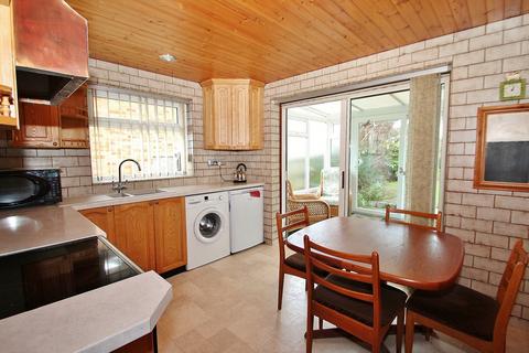 2 bedroom detached bungalow for sale, Manor Road, Ducklington, OX29