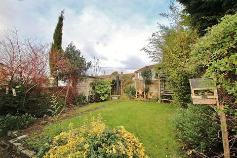 2 bedroom detached bungalow for sale, Manor Road, Ducklington, OX29