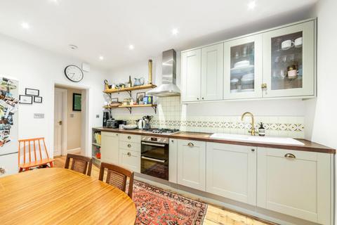 2 bedroom apartment for sale, Wickham Road, Brockley, SE4