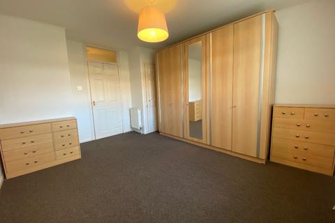 2 bedroom flat to rent, Drakemire Avenue, Glasgow G45