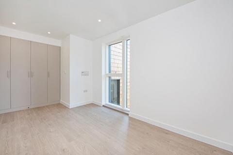 2 bedroom apartment to rent, Churchwood Gardens, London