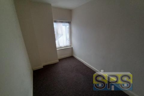 3 bedroom terraced house to rent, Nicholls Street, Stoke-on-Trent ST4