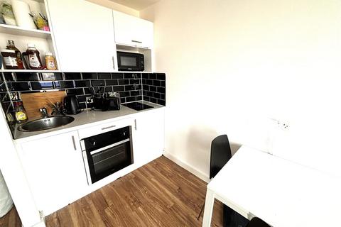 1 bedroom apartment for sale, Plaza Boulevard, Liverpool L8