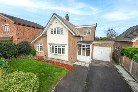 3 bedroom detached house for sale, Roger Drive, Wakefield, West Yorkshire