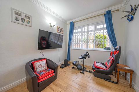 3 bedroom detached house for sale, Roger Drive, Wakefield, West Yorkshire