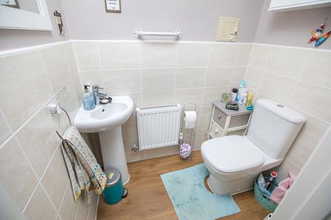 17 Harrier Close, Weldon, Corby, NN17 3FB