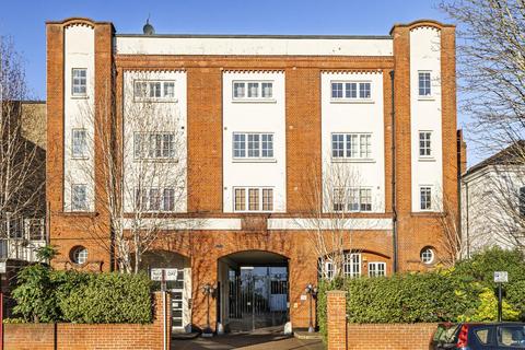 2 bedroom flat for sale, Harry Day Mews, West Norwood