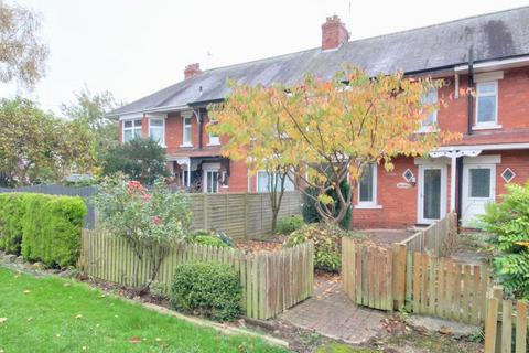 3 bedroom house to rent, Eppleworth Road, Cottingham