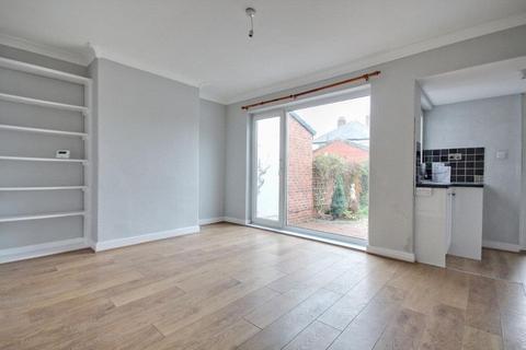 3 bedroom house to rent, Eppleworth Road, Cottingham