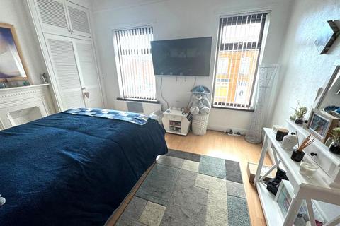 3 bedroom terraced house for sale, Loring Street, Manchester