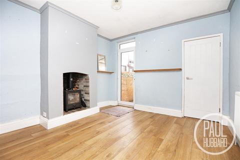 2 bedroom terraced house to rent, Raglan Street, Lowestoft, Suffolk