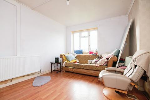 2 bedroom flat for sale, Kent Road, Halesowen B62