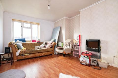 2 bedroom flat for sale, Kent Road, Halesowen B62