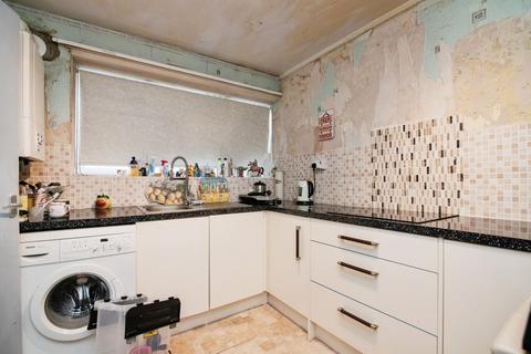 2 bedroom flat for sale, Kent Road, Halesowen B62