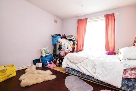 2 bedroom flat for sale, Kent Road, Halesowen B62