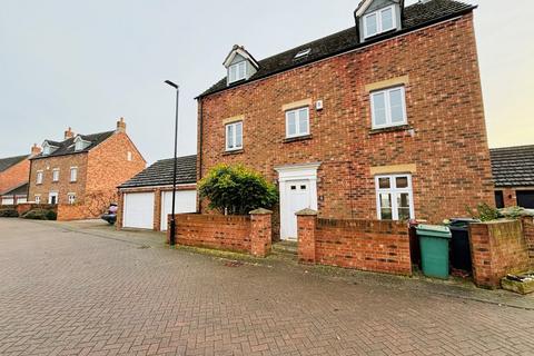 5 bedroom detached house to rent, Scholes Lodge Lane, Scholes, Leeds, West Yorkshire, LS15