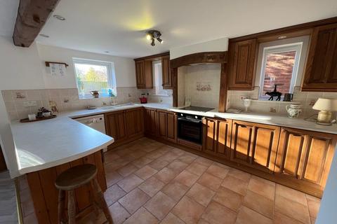 4 bedroom detached house to rent, ROSE COTTAGE, THE PADDOCKS, WALTHAM ON THE WOLDS