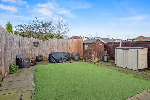 2 bedroom semi-detached house for sale, Rossett Drive, Davyhulme, Manchester, M41