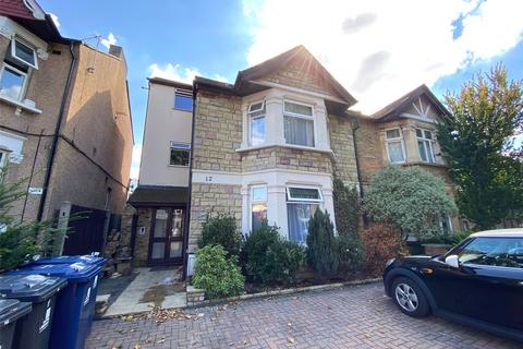 undefined, Uxbridge Road, West Ealing, London, W7