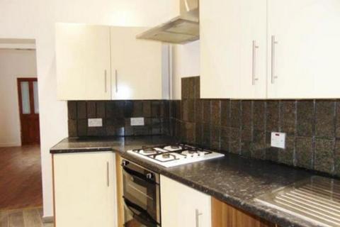 2 bedroom end of terrace house for sale, Tynwald Street, Oldham, OL4