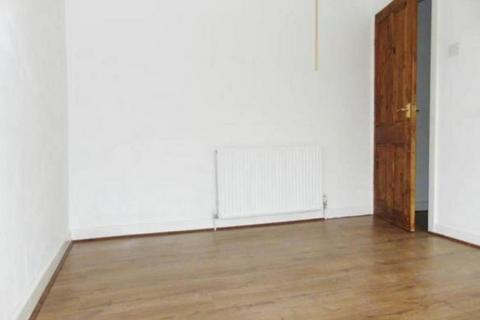 2 bedroom end of terrace house for sale, Tynwald Street, Oldham, OL4