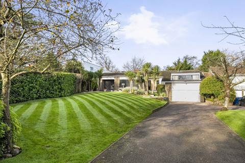 4 bedroom detached house for sale, Barnet Road, Arkley, Barnet, EN5