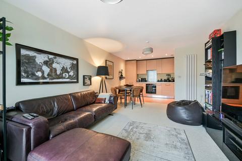 2 bedroom flat for sale, London Road, Isleworth, TW7