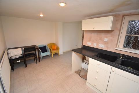 2 bedroom end of terrace house for sale, Bedford Road, Houghton Regis, Dunstable, Bedfordshire, LU5