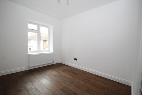 3 bedroom maisonette to rent, St. James Gardens, Wembley, Middlesex HA0