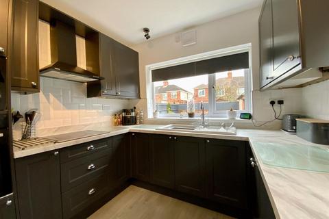 18 Reporto Avenue, Grimsby, DN32 9RE