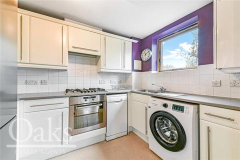 2 bedroom apartment to rent, Simpson Close, Croydon